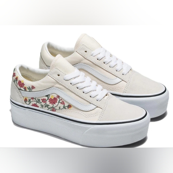 Vans Shoes - Vans Old Skool Stackform 'Floral Embroidery' Sneakers Size M3.5 W5 NWT MSRP $85